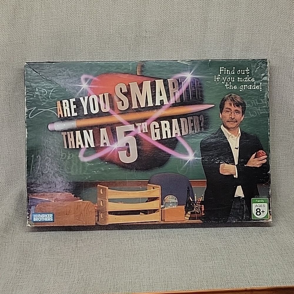2007‎ Parker Brothers "Are You Smarter Than a 5th Grader" Board Game.